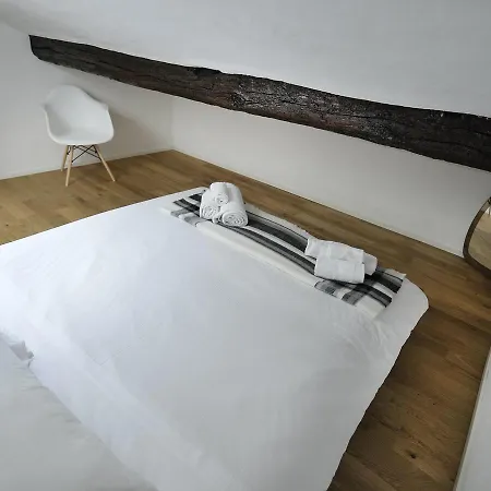 Lägenhet Ur-Nest Testoni
